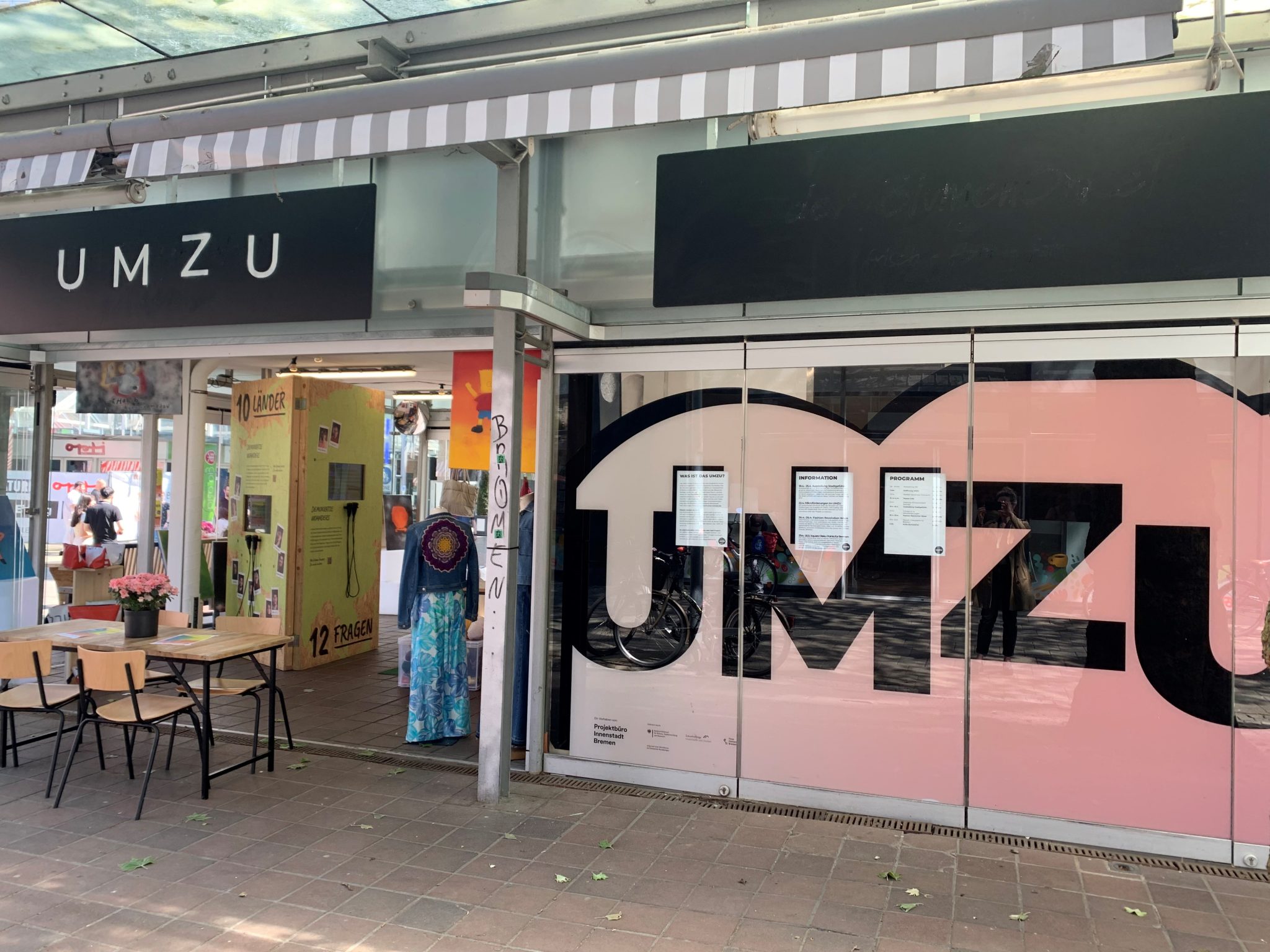 Ladenfront des UMZU